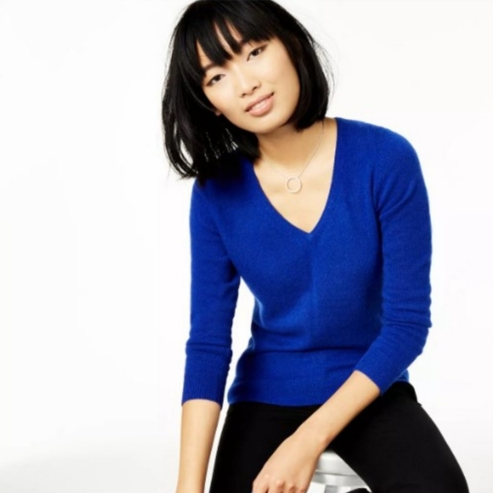 Charter Club, Cashmere Sweater, V-Neck, Size P/S